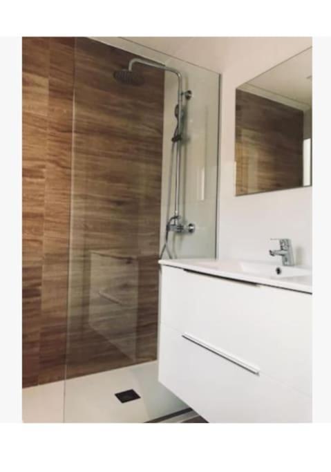 Apartamento Centrico De Diseno En Calle Tres Forques,Валенсія Екстер'єр фото